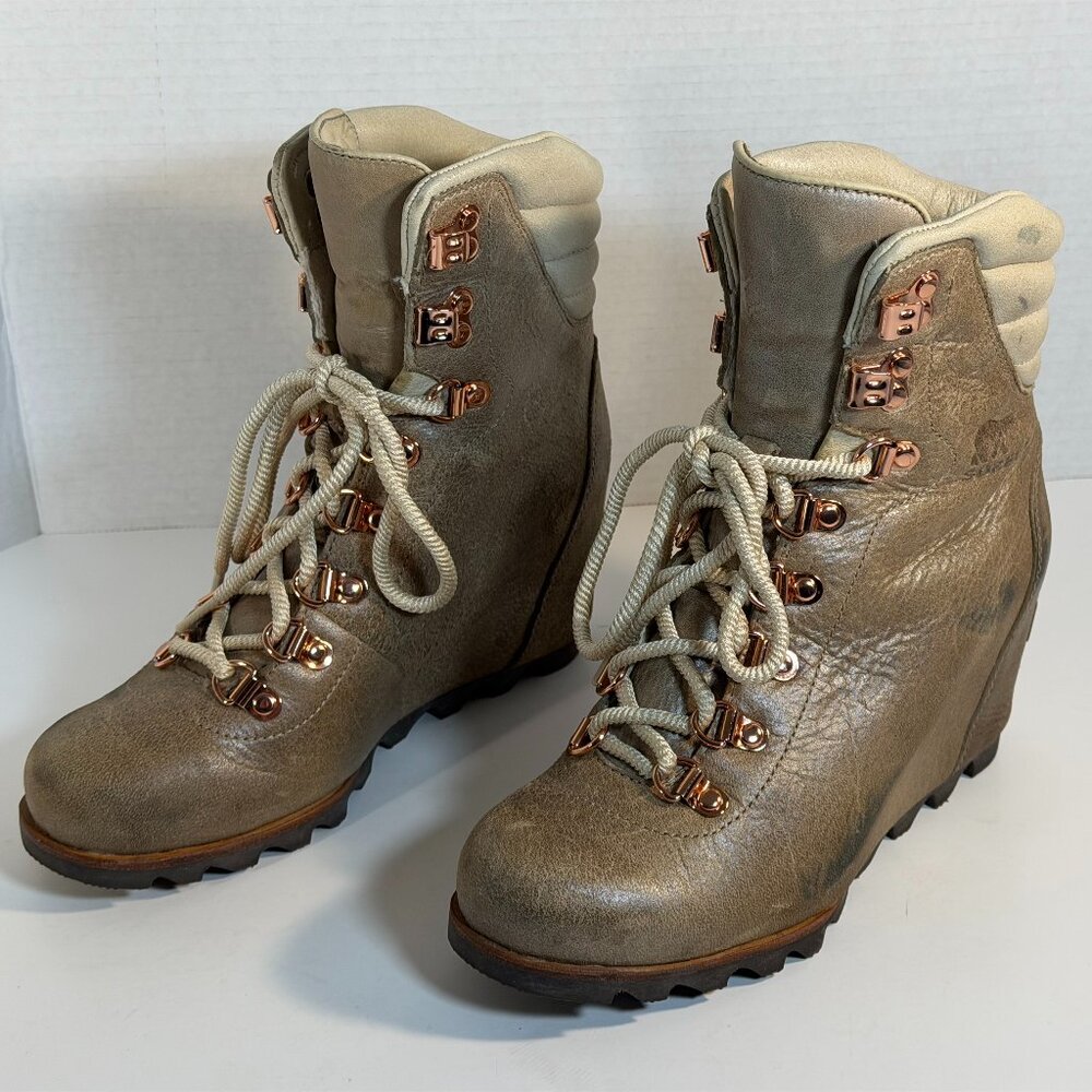 Women's size 7 Sorel Boots - Picture 4 of 16